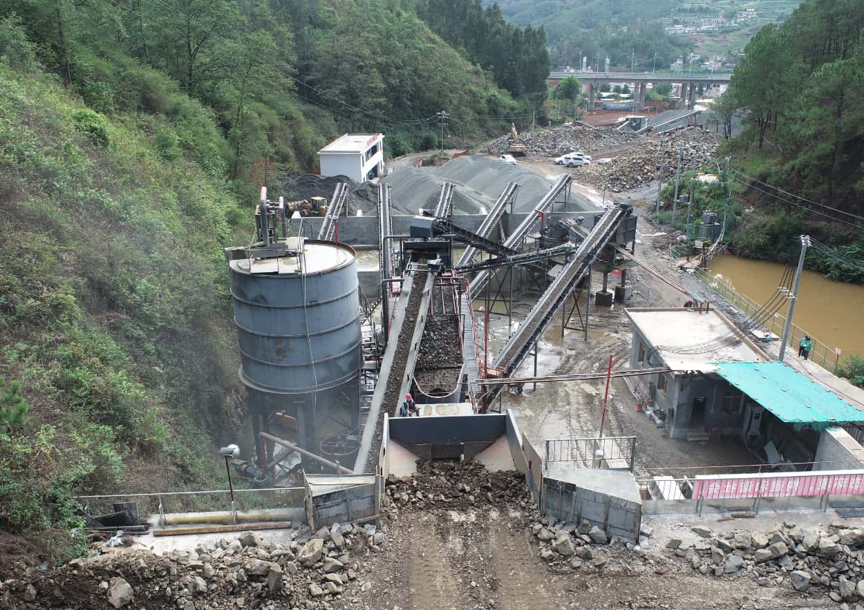 会理轮胎移动破碎制砂生产线